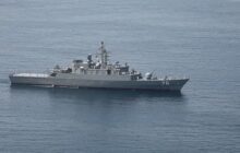 لنج عمانی سرگردان در آب‌های بین‌المللی توسط نیروی دریایی ارتش  نجات یافت