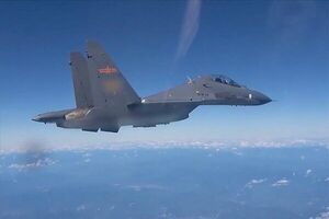 چین ۲۱ هواپیما و ۶ کشتی جنگی به تایوان فرستاد