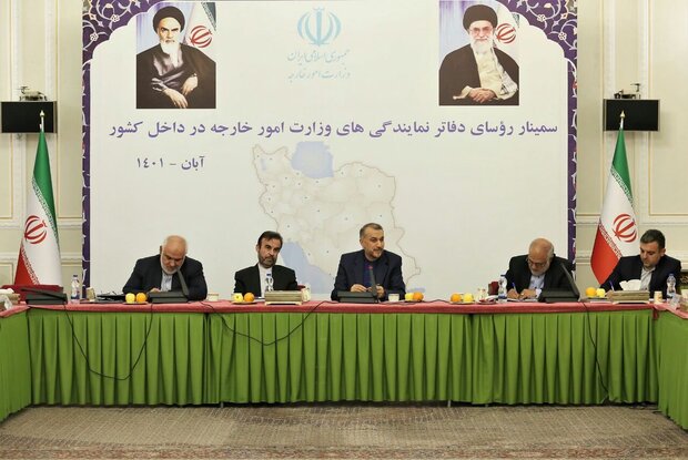 امیرعبداللهیان: استان‌های مرزی با استان خارجی همجوار خود ارتباط تجاری داشته باشند