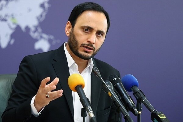 بهادری‌جهرمی: دولت با ضرر زدن به مردم در بورس برای خودش منفعت ایجاد نمی‌کند