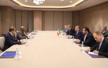 دبیر کل دی هشت با امیرعبداللهیان دیدار و گفتگو کرد