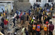 افزایش کشته‌شدگان انفجار انتحاری در پاکستان به ۹۰ نفر