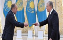 سفیر جدید ایران استوارنامه خود را تقدیم رئیس جمهور قزاقستان کرد