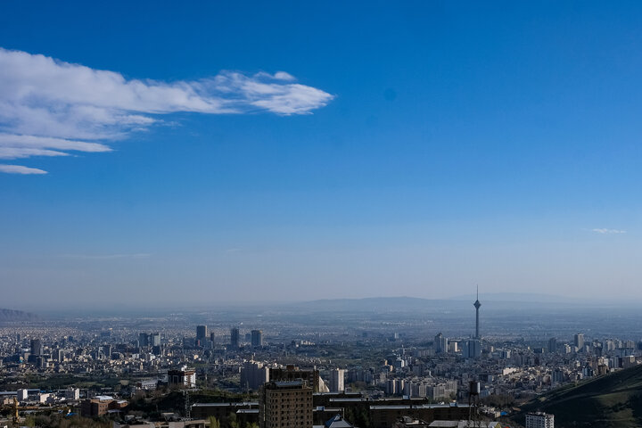 هوای تهران در وضعیت قابل قبول است