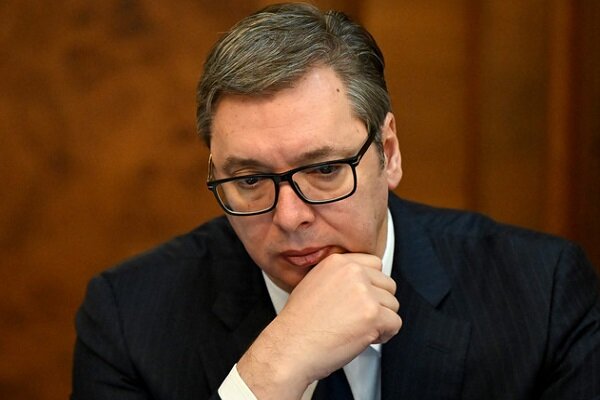 رئیس‌جمهور صربستان از رهبری حزب حاکم کشورش استعفا داد