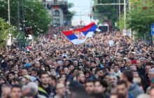 تظاهرات گسترده ضددولتی در صربستان در اعتراض به تیراندازی‌های جمعی
