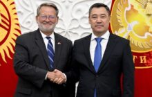 تأکید «جباراف» بر تقویت همکاری‌های پارلمانی قرقیزستان و آمریکا