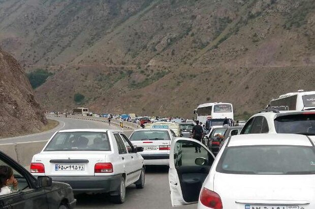 ترافیک سنگین در جاده چالوس و آزادراه تهران - شمال