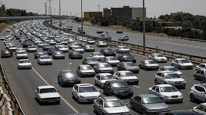 رئیس پلیس راه استان سمنان: ترافیک در لاین جنوبی به سمت مشهد مقدس پرحجم است