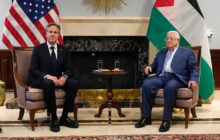 دیدار بلینکن با رئیس تشکیلات خودگردان فلسطین پیش از سفر بایدن