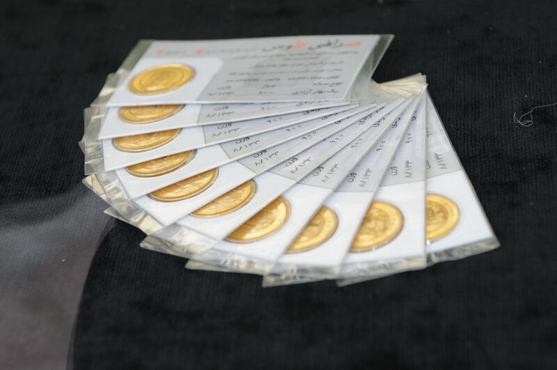 سکه ۵۰۰ هزار تومان ارزان شد/ کاهش قابل توجه قیمت انواع سکه و طلا