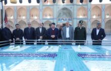 ادای احترام وزیر کشور به شهدای گمنام یزد