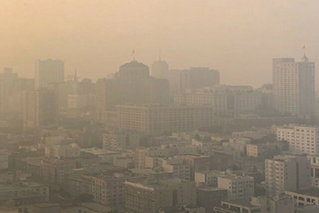 تشدید آلودگی هوا در ۵ کلانشهر/ از تردد غیرضروری خودداری کنید