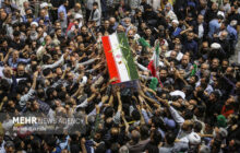بدرقه سردارمقاومت از حرم تا بهشت/تشییع پیکر شهیدنیلفروشان در مشهد