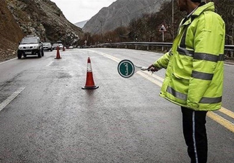 ترافیک سنگین در محورهای شمالی/ بارش باران در برخی محورها