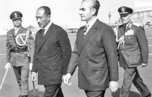 وقتی محمدرضا پهلوی خاک ایران را بی‌صدا بخشید!