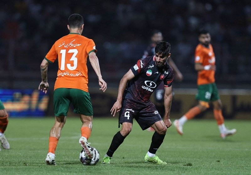 رقبا منتظر پرسپولیس نمی‌مانند/ از سازندگی غافل شدند