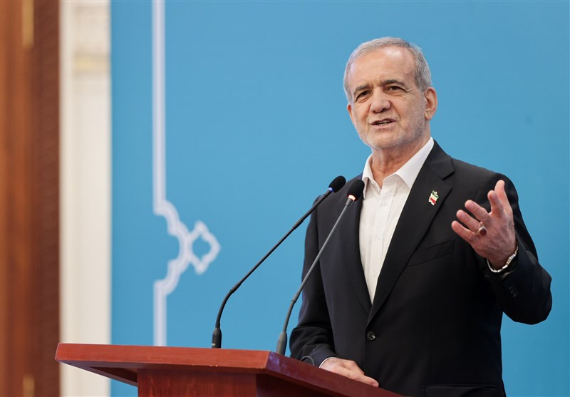 دانشگاه بازیگر اصلی در حل بحران‌های کشور شود
