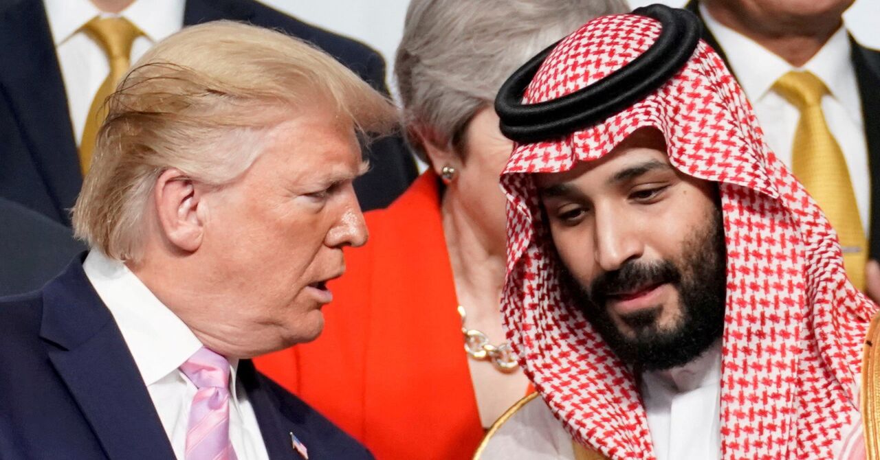 رویترز: ترامپ به دنبال جذب یک تریلیون دلار سرمایهگذاری عربستان است