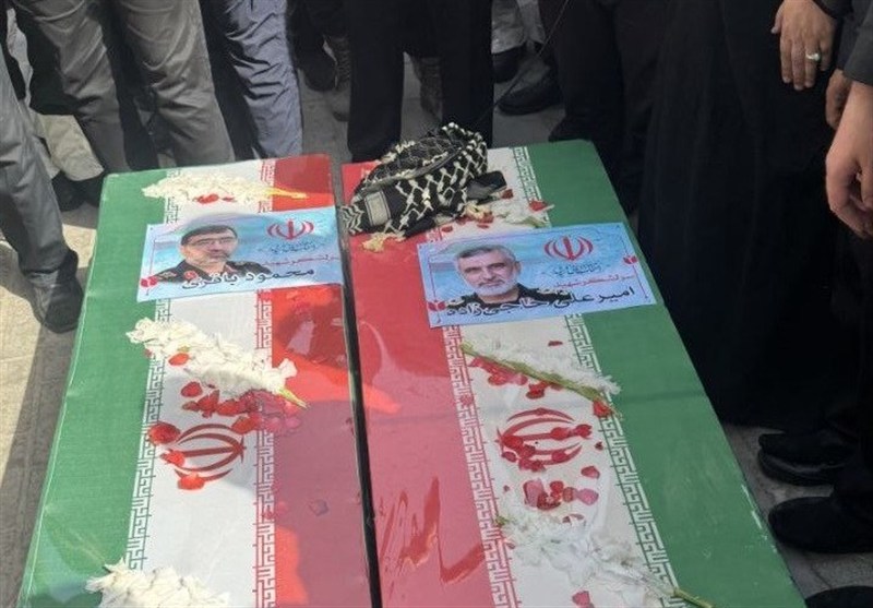 پیکر مطهر شهیدان حاجی‌زاده و باقری به خاک سپرده شد