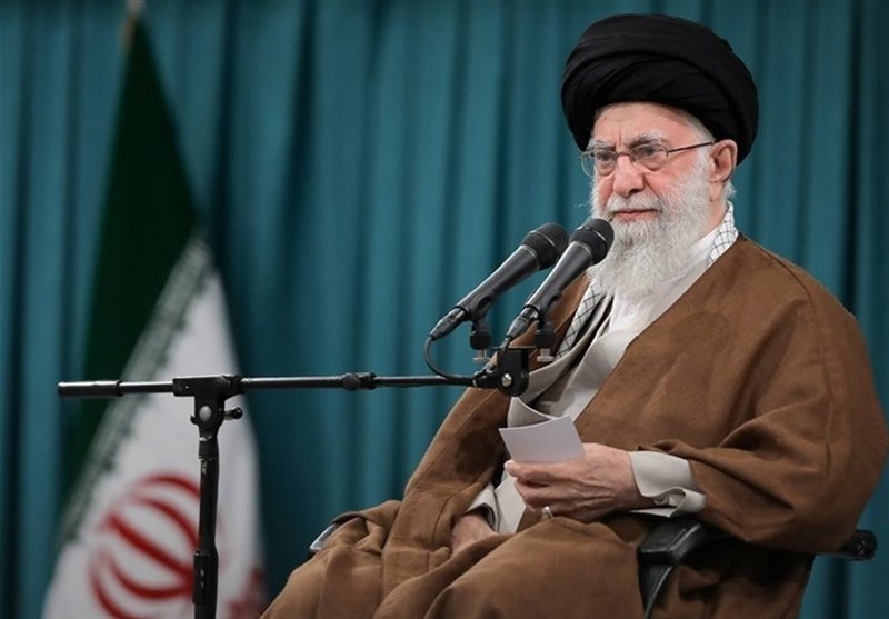 تسلیت مقام معظم رهبری در پی درگذشت استاد محمود فرشچیان و احمد توکلی