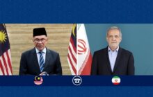 پزشکیان به انور ابراهیم: کشورهای اسلامی مانع ادامه جنایات در غزه شوند