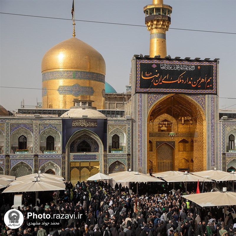 سوگ بی‌پایان مشهدالرضا/ زائران در آغوش غم هشتمین خورشید ولایت