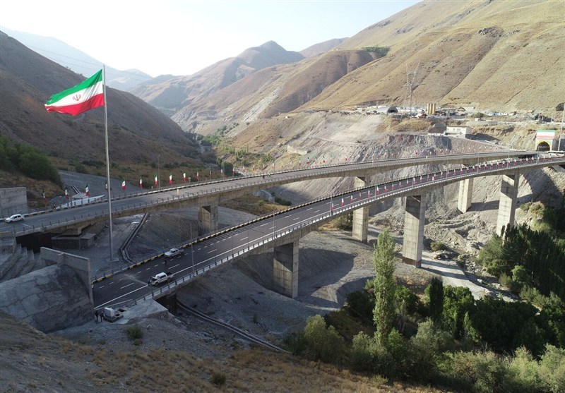 رئیس جمهور باند شرقی منطقه ۲ آزادراه تهران ـ شمال را افتتاح کرد