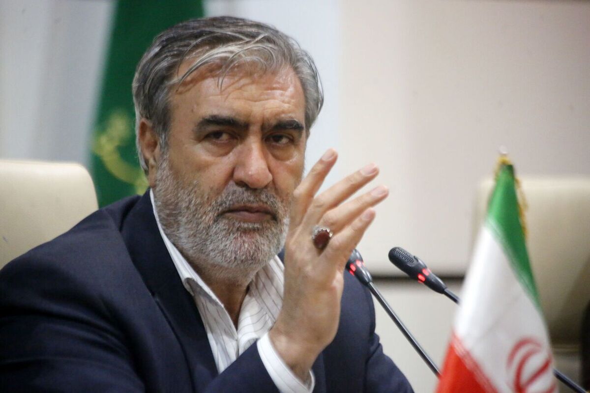 عزیزی: قانون مجلس تعیین‌کننده همکاری با آژانس است