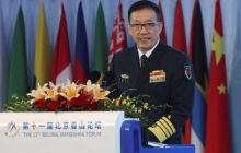 وزیر دفاع چین: جهان در دو راهی صلح و جنگ قرار گرفته است