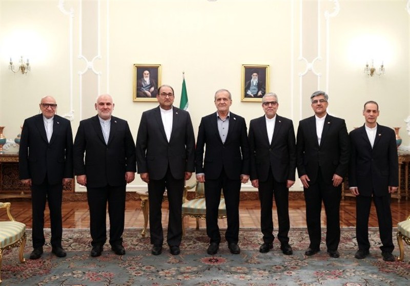 پزشکیان خطاب به سفرای جدید: تحریم شکن باشید