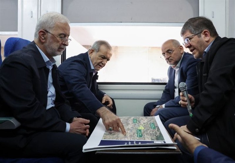 بازدید پزشکیان از خطوط راه آهن حومه‌ای استان تهران