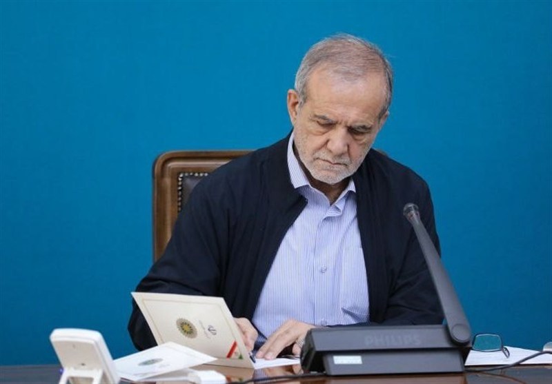 پزشکیان: آیات قرآن دعوتی است که روشنایی‌بخش زندگی و رفتار می‌شود