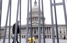 سنای آمریکا لایحه‌ پایان طولانی‌ترین تعطیلی دولت را رد کرد