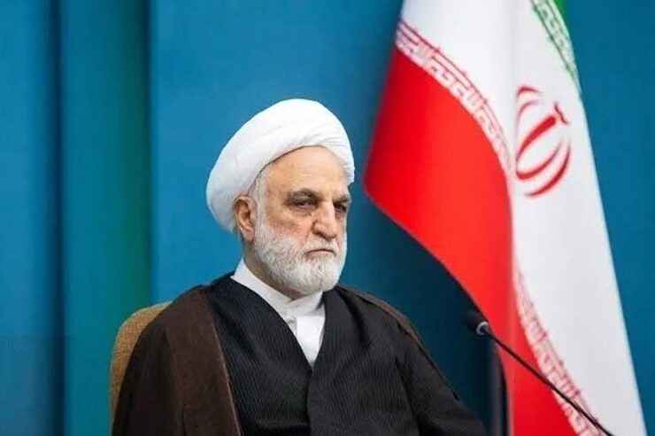 حضور رئیس قوه قضائیه در جلسه جامعه مدرسین / تأکید بر ضرورت حجاب و مقابله با هنجارشکنان