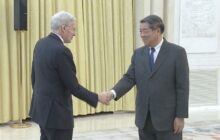 پکن: روابط اقتصادی- تجاری باید همچنان سنگ بنای روابط چین و آمریکا باشد