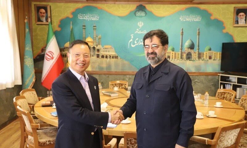 توسعه همکاری‌های اقتصادی و زیست‌محیطی قم و چین
