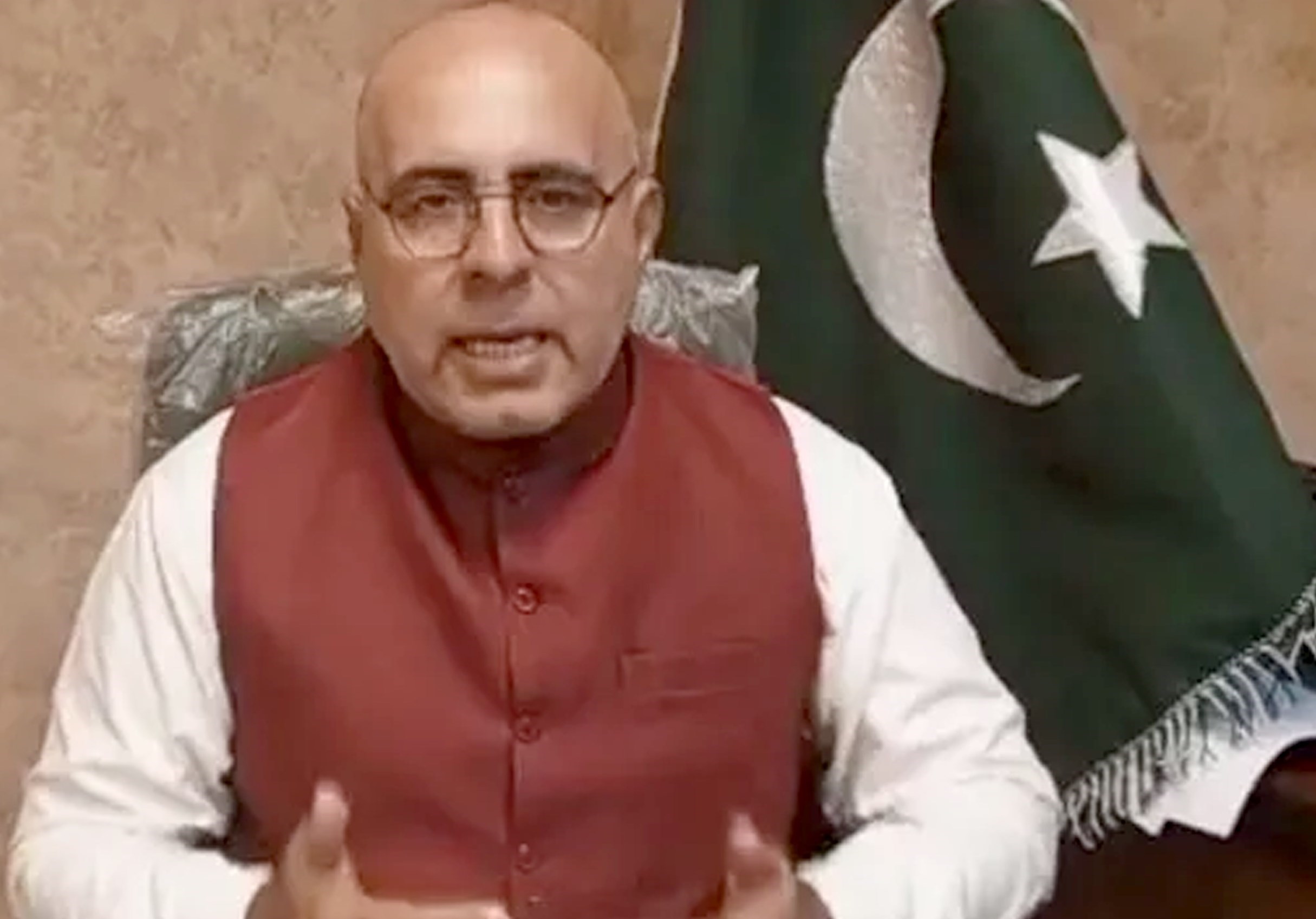 اچکزی: اپوزیسیون افغانستان از پاکستان درخواست پهپاد کرده است