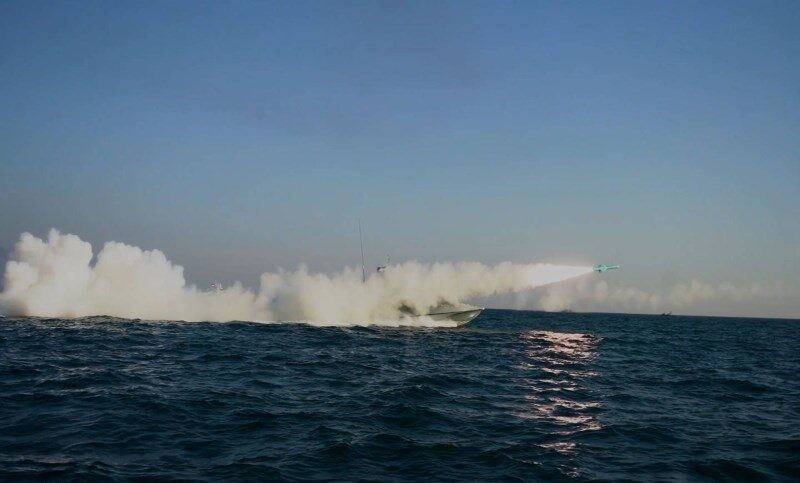 نیروی دریایی سپاه در خلیج فارس و تنگه هرمز رزمایش برگزار می‌کند