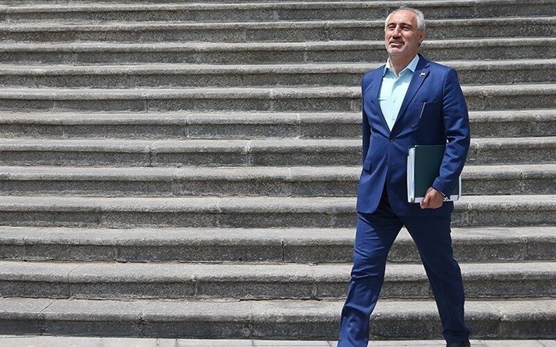 رد پای یک «اشتباه استراتژیک» در جهش ساعتی دلار/ چرا بازار ارز بعد از مصوبه دولت به هم ریخت؟