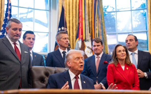 ترامپ قانون لغو دائمی تحریم سوریه را امضا کرد