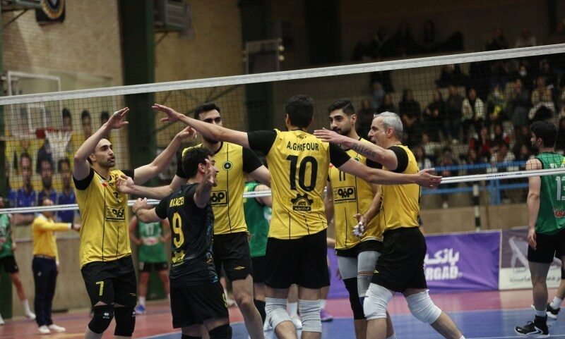 لیگ برتر والیبال/ کامبک و پیروزی سپاهان مقابل استقلال