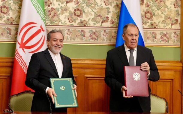 امضای برنامه رایزنی‌های وزرات خارجه‌های ایران و روسیه توسط عراقچی و لاوروف