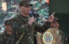 وزیر دفاع ونزوئلا: به مقاومت ادامه می‌دهیم