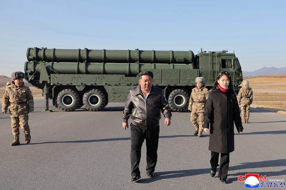 کره شمالی یک سامانه موشک‌انداز چندگانه آزمایش کرد