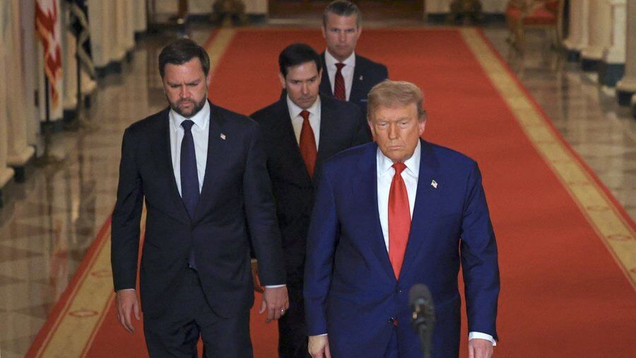 واکنش ترامپ به استقرار ناوگان آمریکایی در مرز ایران/ تهران می‌خواهد با من توافق کند!