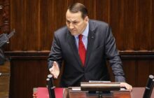 لهستان: باید برای جنگی بزرگ آماده شویم