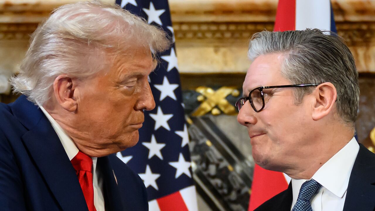 نگرانی لندن از آینده گرینلند؛ استارمر ناو هواپیمابر به قطب شمال اعزام کرد