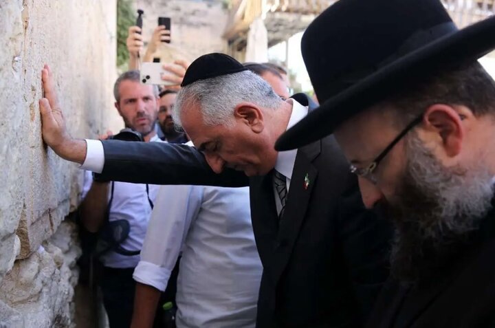 رسوایی شاهزاده فیک!