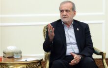 پزشکیان: دفاع از نیروهای مسلح کشور وظیفه من است